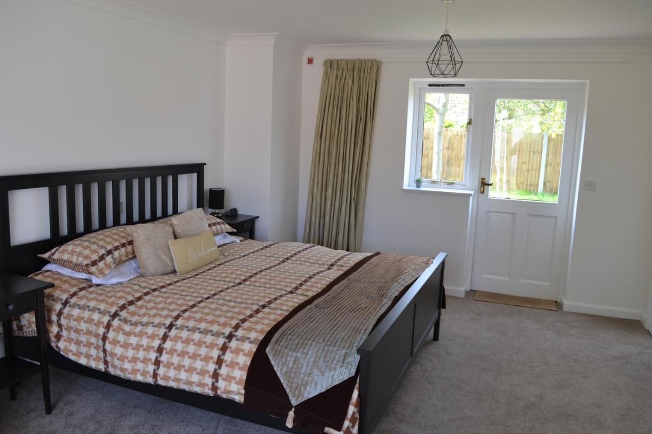 Number 6 - Lytton Tree Lodge, Reydon, Southwold Dış mekan fotoğraf