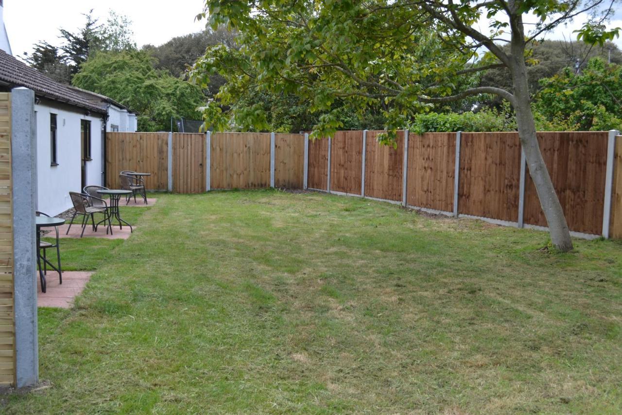 Number 6 - Lytton Tree Lodge, Reydon, Southwold Dış mekan fotoğraf