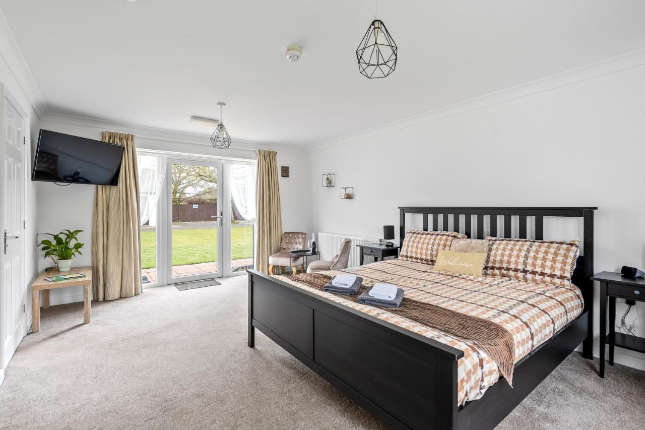 Number 6 - Lytton Tree Lodge, Reydon, Southwold Dış mekan fotoğraf
